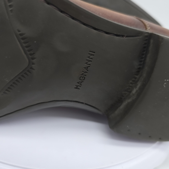 Magnanni Dress Shoe Men's 8.5 M Leather Moc-Toe Bluchers - Picture 7 of 8